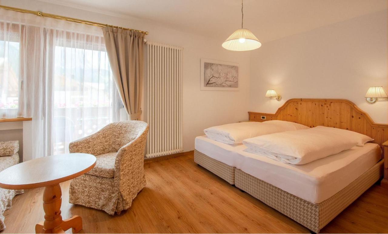 Large Double or Twin Room